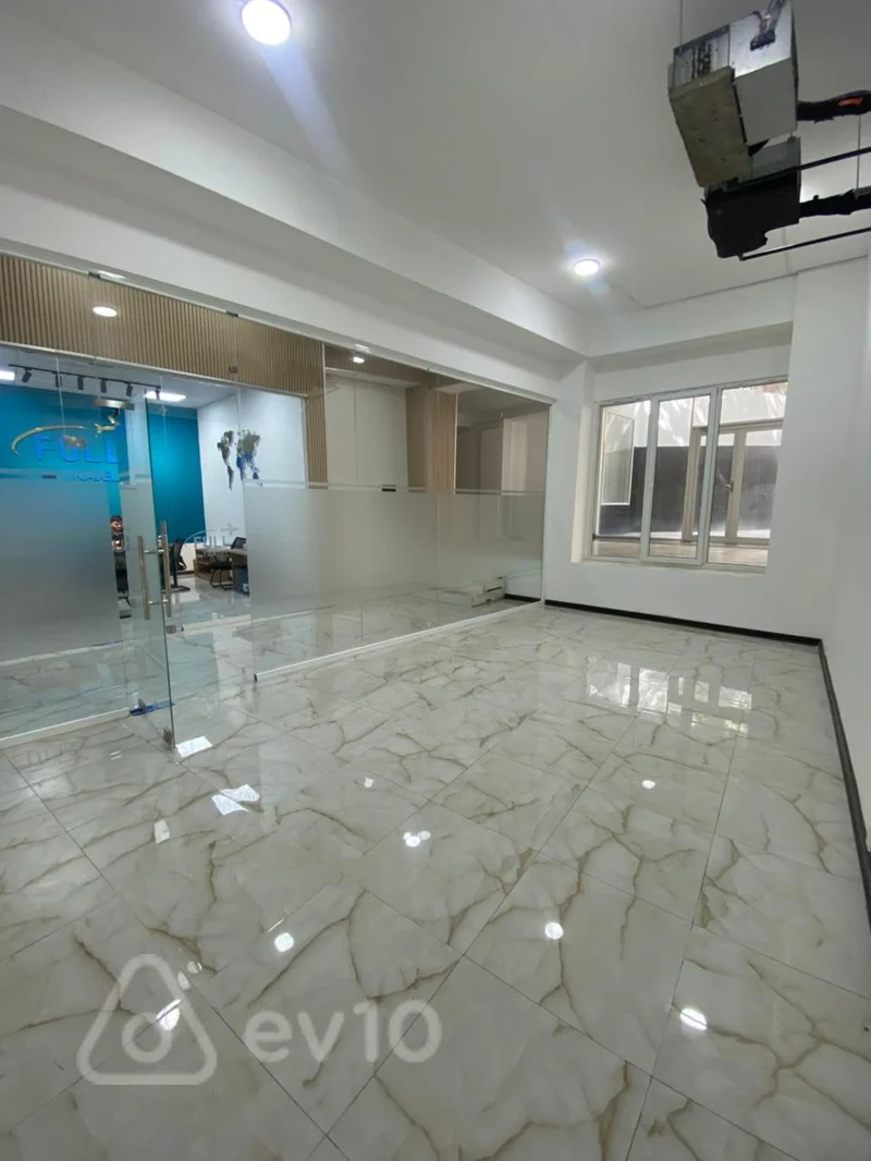 Ofis, 21 m², Rəşid Behbudov küçəsi — kirayə — Bakı