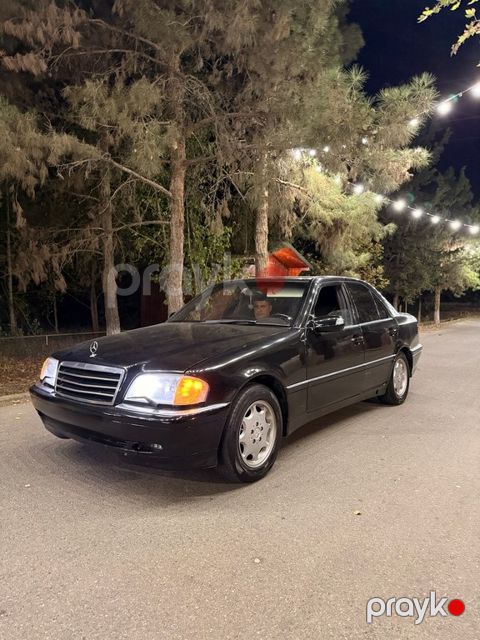Mercedes C 180, 1.8 L, 1995 il, 503 000 km