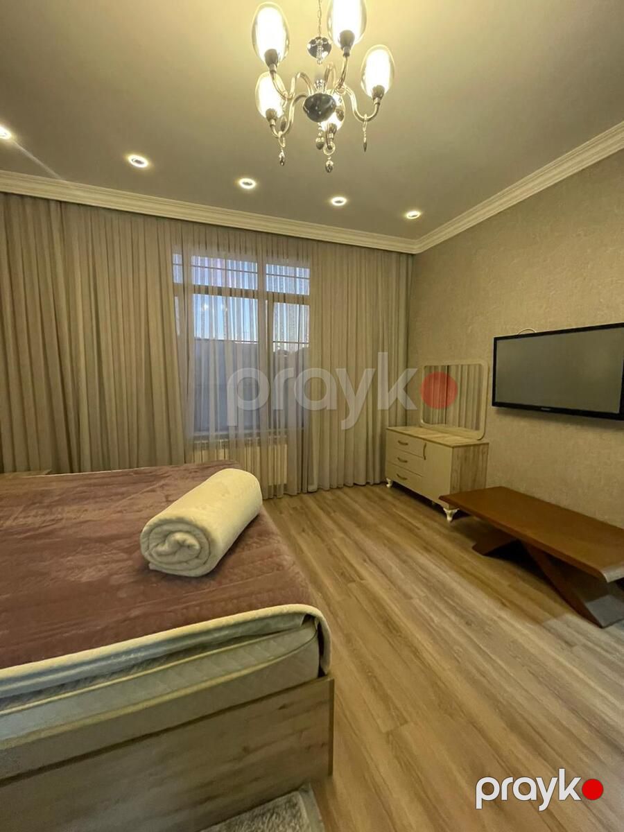 Villa, Badamdar qəs — Ev, villa, Bakı (8)