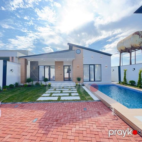 Satılır 4 otaqlı həyət evi/bağ evi 150 m² — Bakı