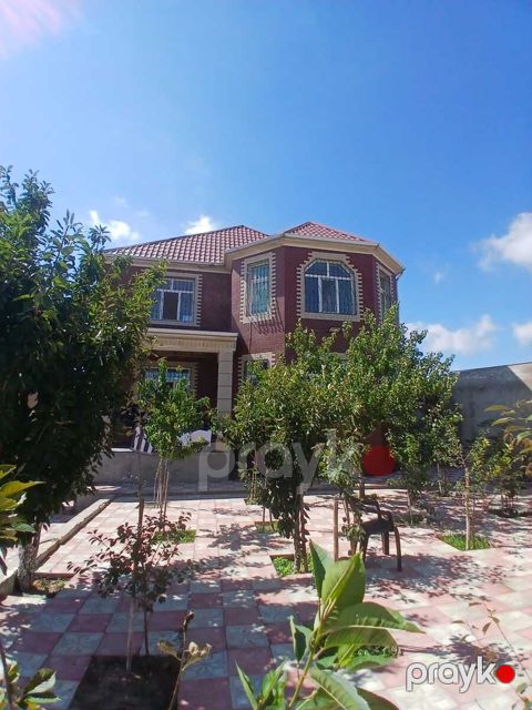 Satılır 6 otaqlı həyət evi/bağ evi 200 m² — Bakı