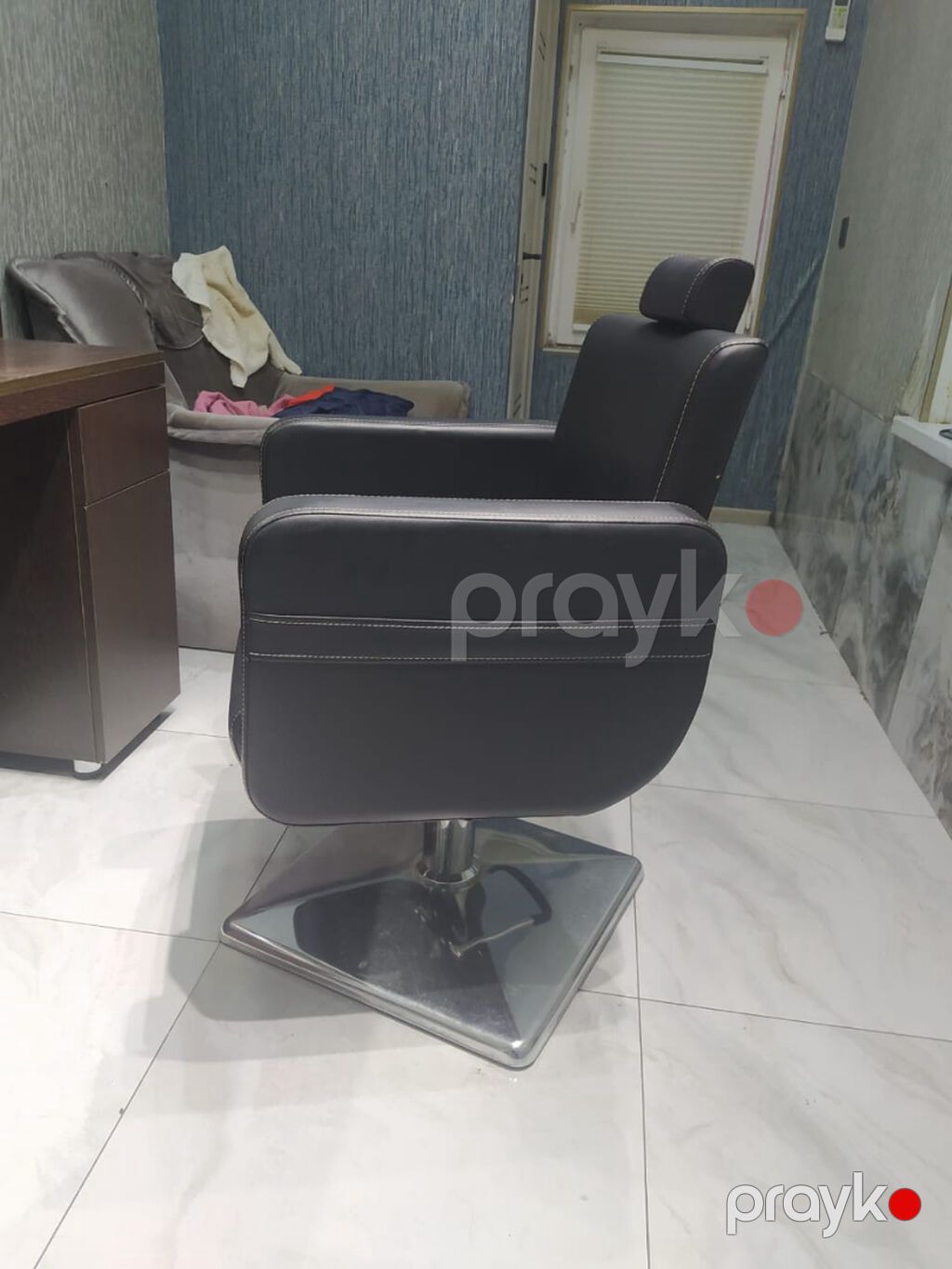 Berber guzgusu ve kreslosu 300manata satılır Tel 0514484175 — Mebel, Bakı (2)