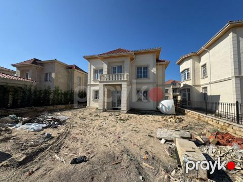 Satılır 5 otaqlı həyət evi/bağ evi 250 m² — Bakı