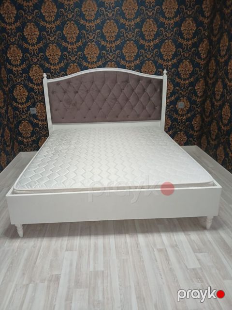 Yataq 250₼ ela veziyyetde .Unvan Bine &Rumi — Bakı