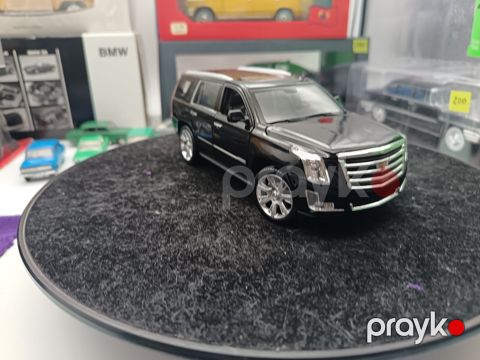 Cadillac Escalade 1/27 — Bakı