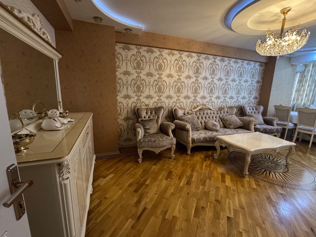 Satılır 3 otaqlı yeni tikili 130 m² — Mənzil, Bakı (2)