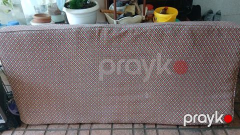 Rəngli naxışlı döşək/matras satılır. Real alıcılar zəng etsin. Ünvan — Bakı