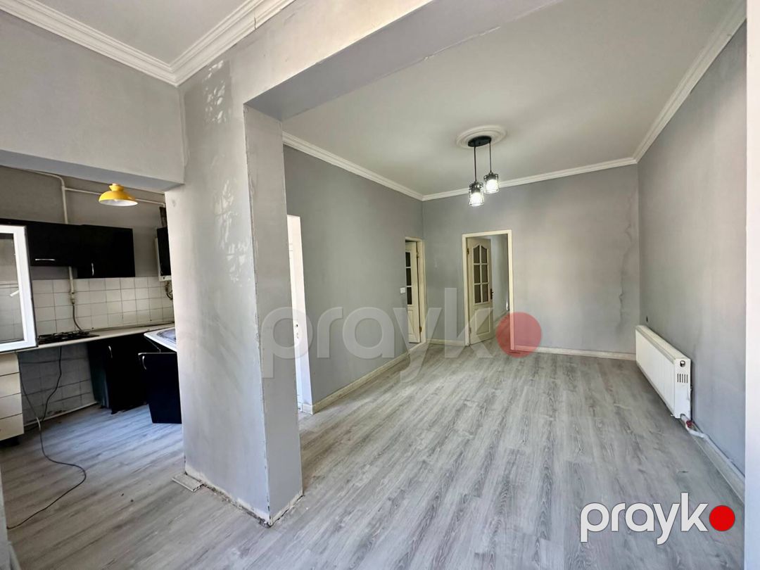 Satılır 2 otaqlı köhnə tikili 50 m² — Mənzil, Bakı (7)