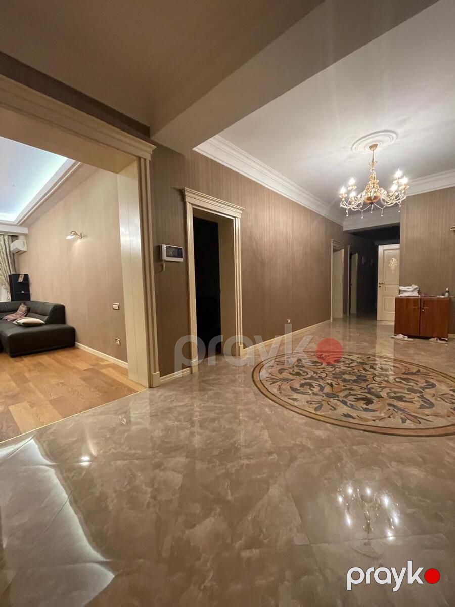Satılır 5 otaqlı yeni tikili 230 m² — Mənzil, Bakı (8)