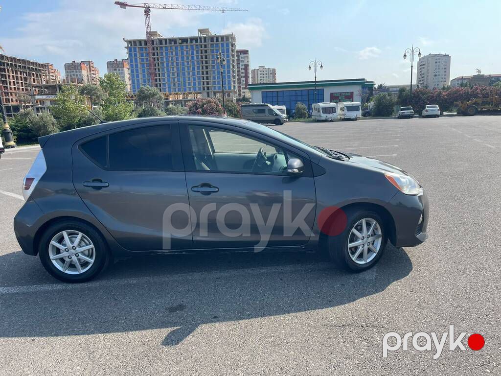 Toyota Prius C, 1.5 L, 0.9 kWh, 2012 il, 378 196 km — Avtomobillər, Sumqayıt (4)
