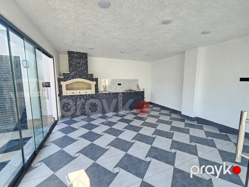 Satılır 5 otaqlı həyət evi/bağ evi 200 m² — Ev, villa, Bakı (8)