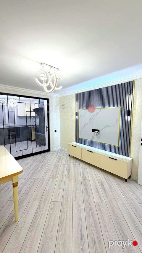 Satılır 3 otaqlı köhnə tikili 70 m² — Bakı
