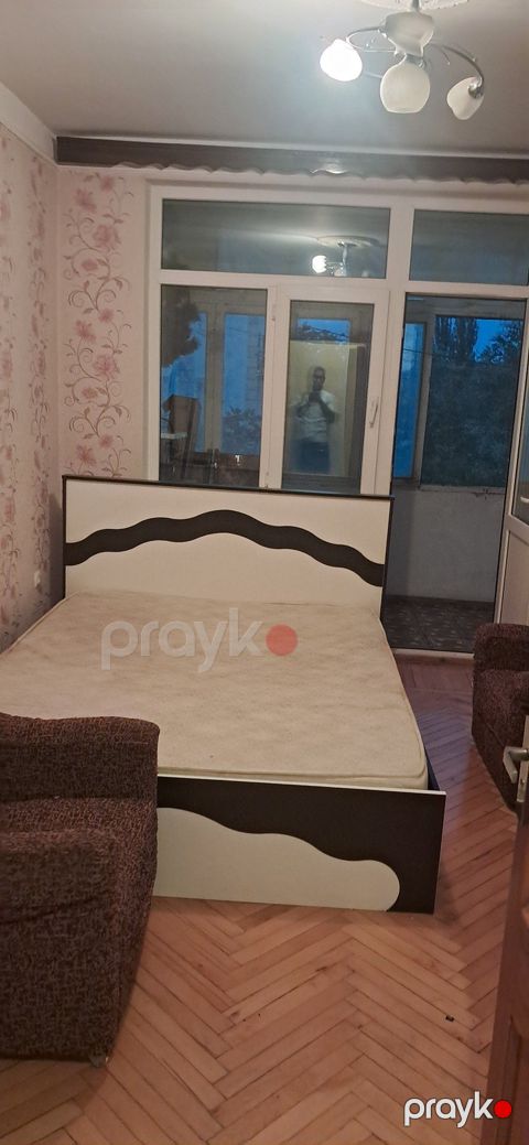 İcarəyə verilir 3 otaqlı köhnə tikili 80 m² — Bakı