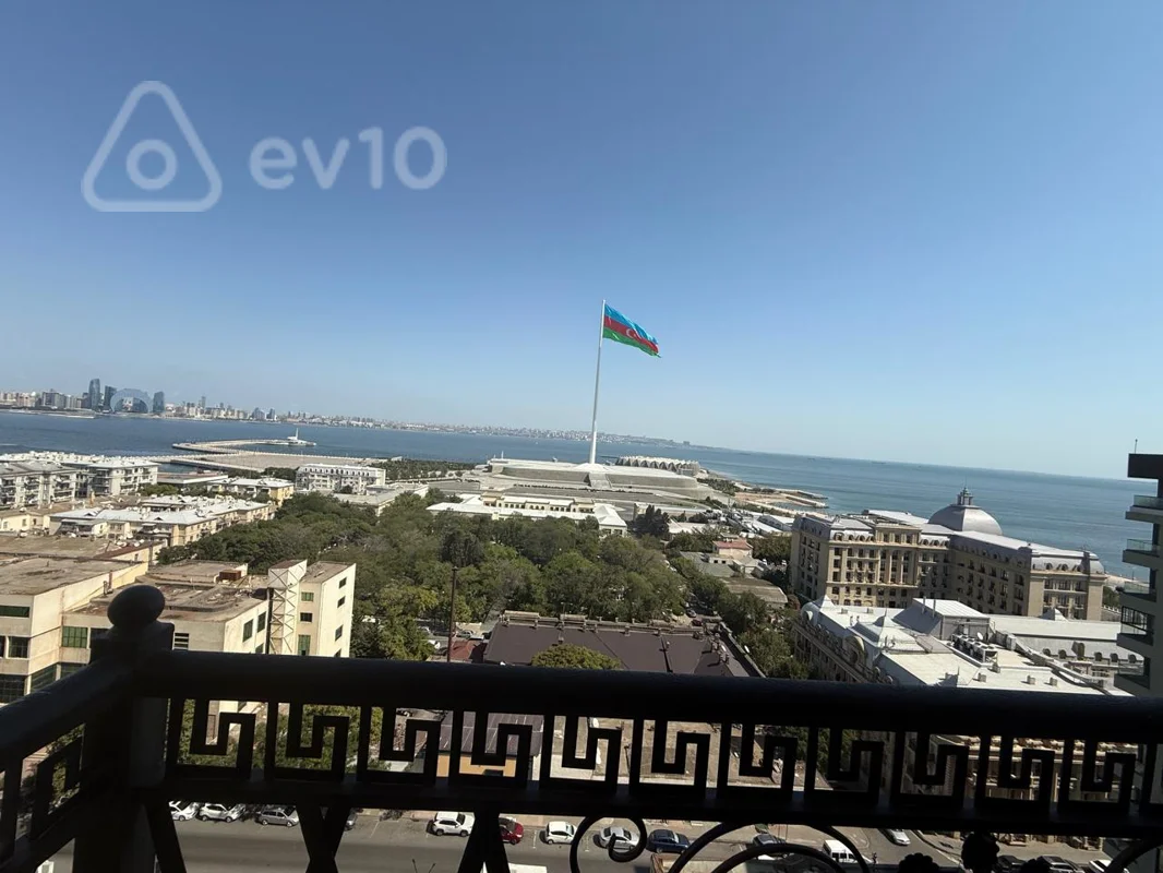 4 otaqlı mənzil, 178 m², Xanlar küçəsi — Mənzil, Bakı (12)
