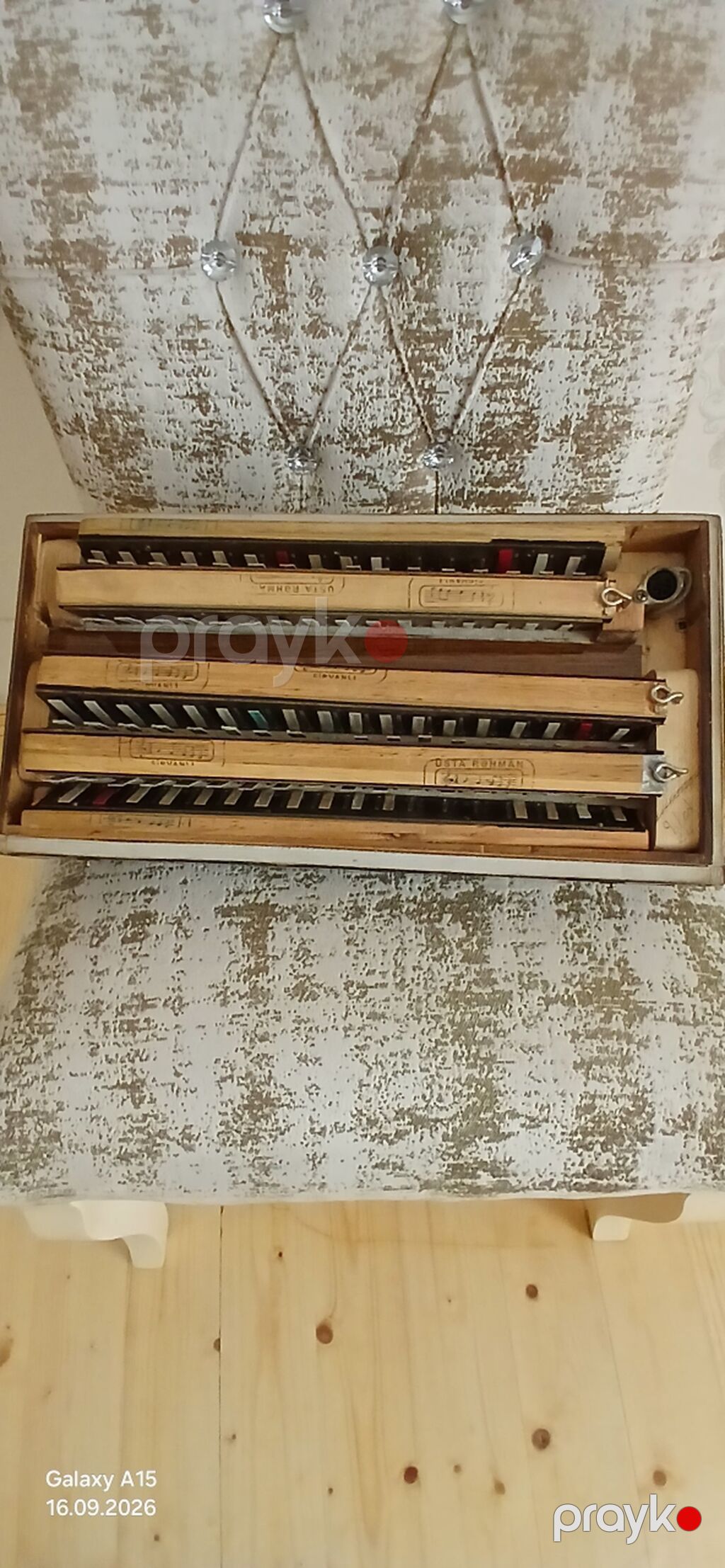 Harmonium/akkordeon tipli qədim klavişli nəfəsli musiqi aləti — Akkordeonlar, harmonilar, bayanlar, Salyan (4)