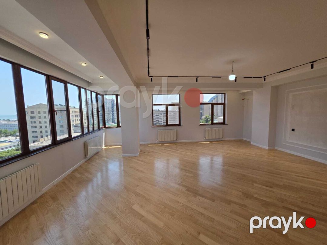 Satılır 4 otaqlı yeni tikili 211 m² — Mənzil, Bakı (3)