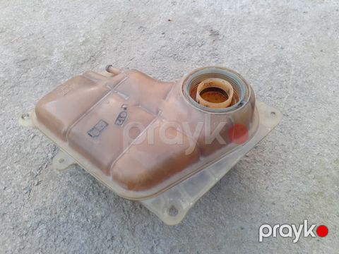 "Volkswagen Passat (B5)" radiator çəni — Bakı