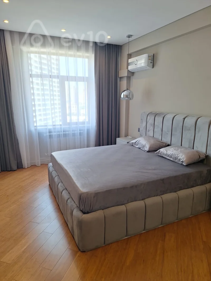 3 otaqlı mənzil, 110 m², Təbriz küçəsi — kirayə — Bakı
