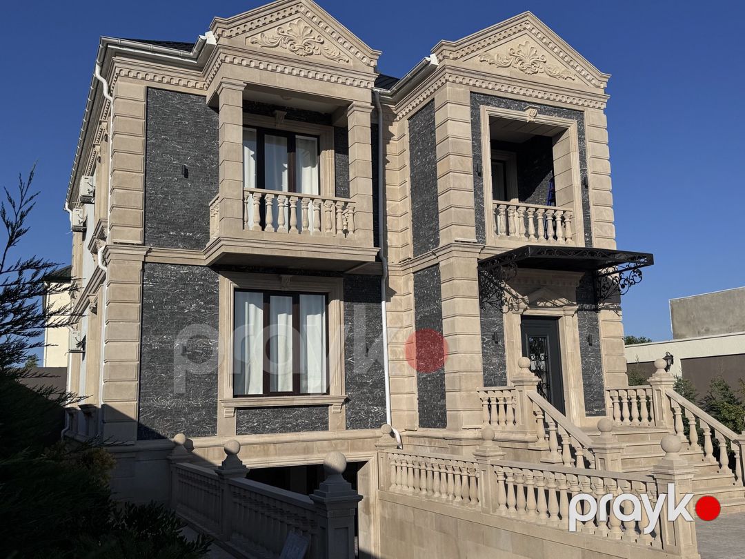 Satılır 4 otaqlı həyət evi/bağ evi 250 m² — Ev, villa, Bakı (3)