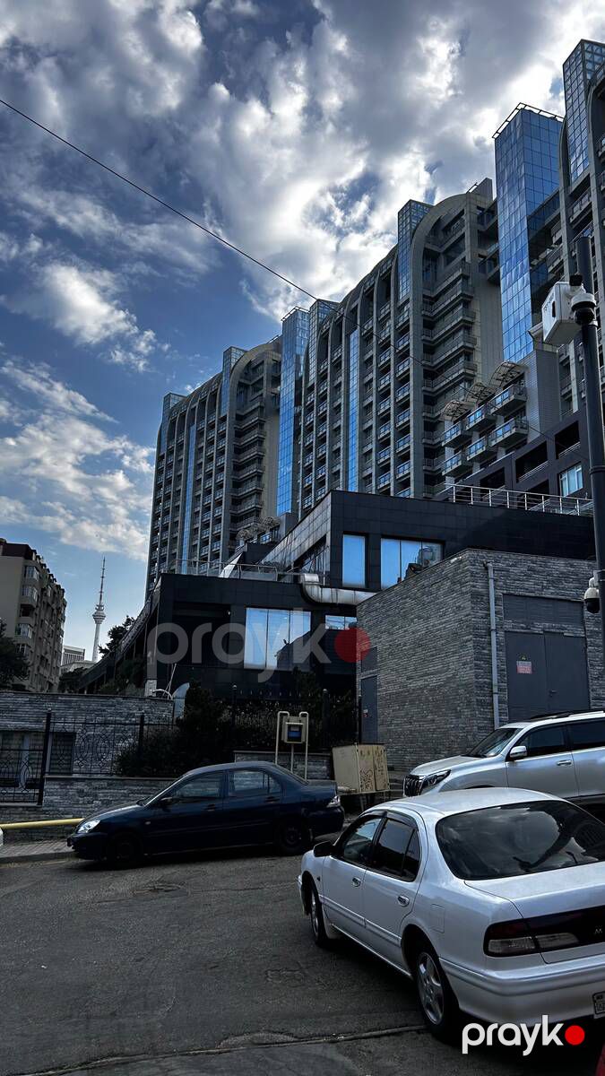 İcarəyə verilir 3 otaqlı köhnə tikili 185 m² — Mənzil, Bakı (5)