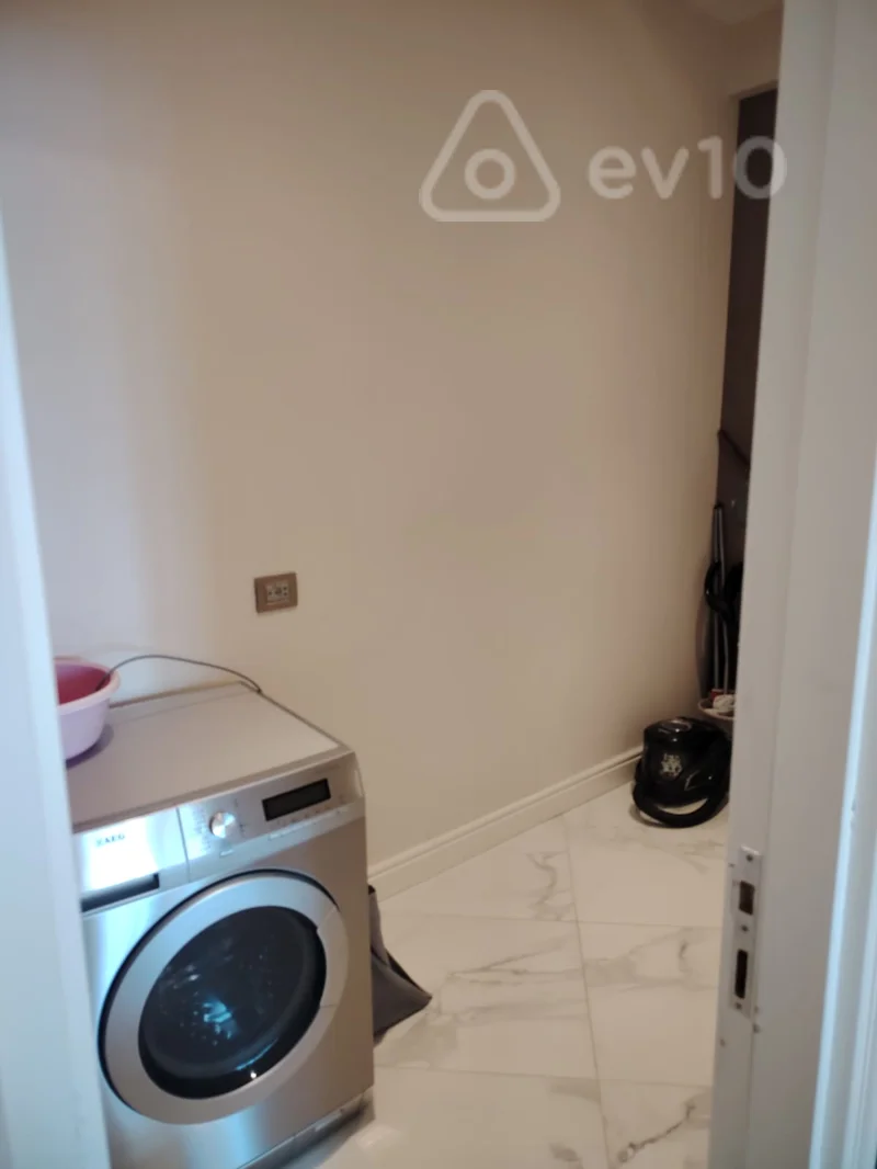 3 otaqlı mənzil, 190 m², 8 noyabr prospekti — kirayə — Mənzil, Bakı (12)