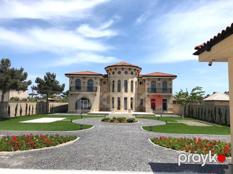 Satılır obyekt 700 m² — Bakı