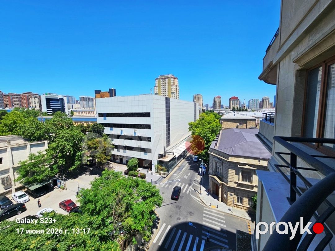 Satılır 4 otaqlı yeni tikili 200 m² — Mənzil, Bakı (5)