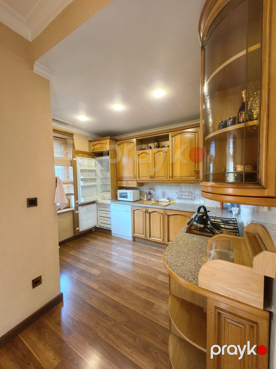 Satılır 5 otaqlı köhnə tikili 197 m² — Mənzil, Bakı (12)