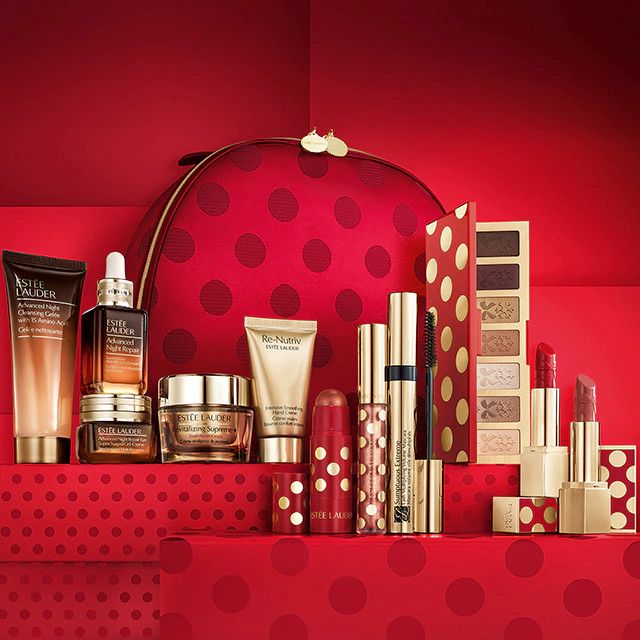 Üz və bədənə qulluq dəsti Estee Lauder 12-Piece Holiday Blockbuster 9 Full-Size Favorites (əl kremi 30 ml + üz üçün gel 75 ml + üz üçün zərdab 30 ml + göz ətrafı dəri üçün krem 15 ml + üz üçün krem 30 — Mallar, Bakı (3)