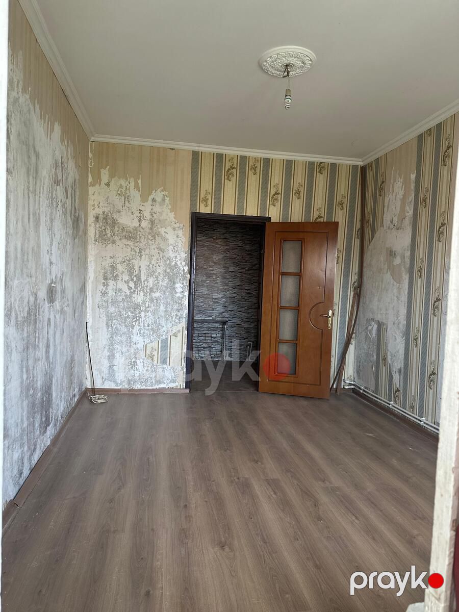 Satılır 2 otaqlı köhnə tikili 60 m² — Mənzil, Bakı (5)