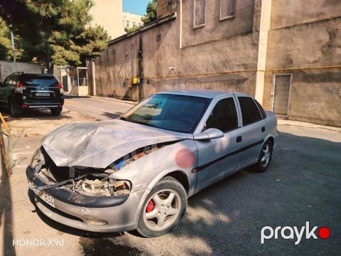 Opel Vectra, 1.8 L, 1997 il, 350 000 km — Sumqayıt