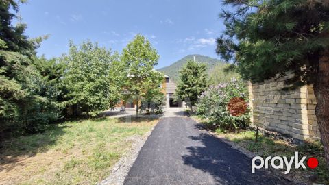 Satılır 10 otaqlı həyət evi/bağ evi 350 m² — Qəbələ