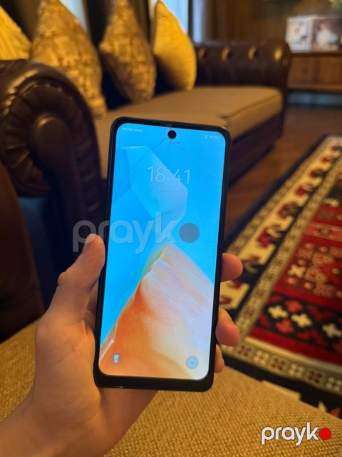 Tecno Spark 20 Pro Moonlit Black 256GB/8GB — Bakı