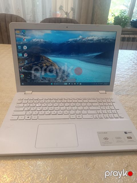 Notebook Asus X542UA i3 8-ci nəsil — Bakı
