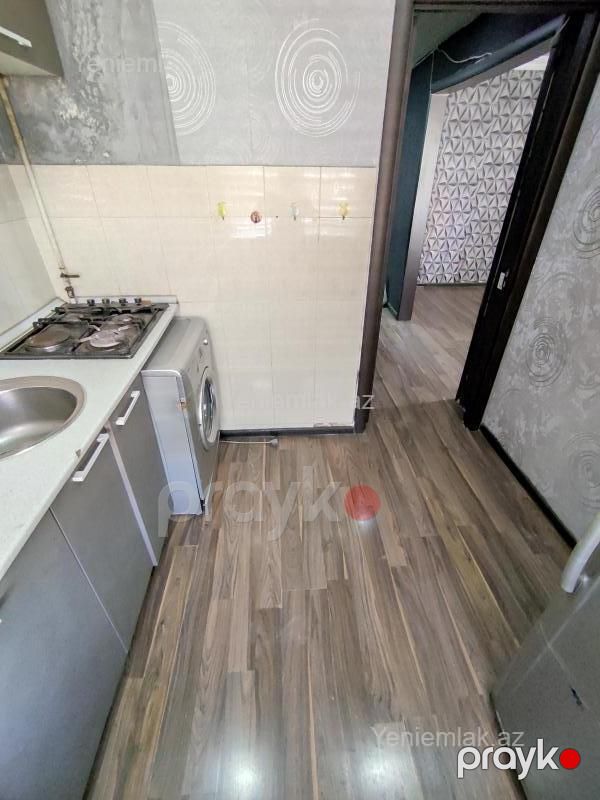 Satılır 2 otaqlı Bina evi menzil (Köhnə tikili), 45 m², 4-cü mikrorayon — Mənzil, Sumqayıt (12)