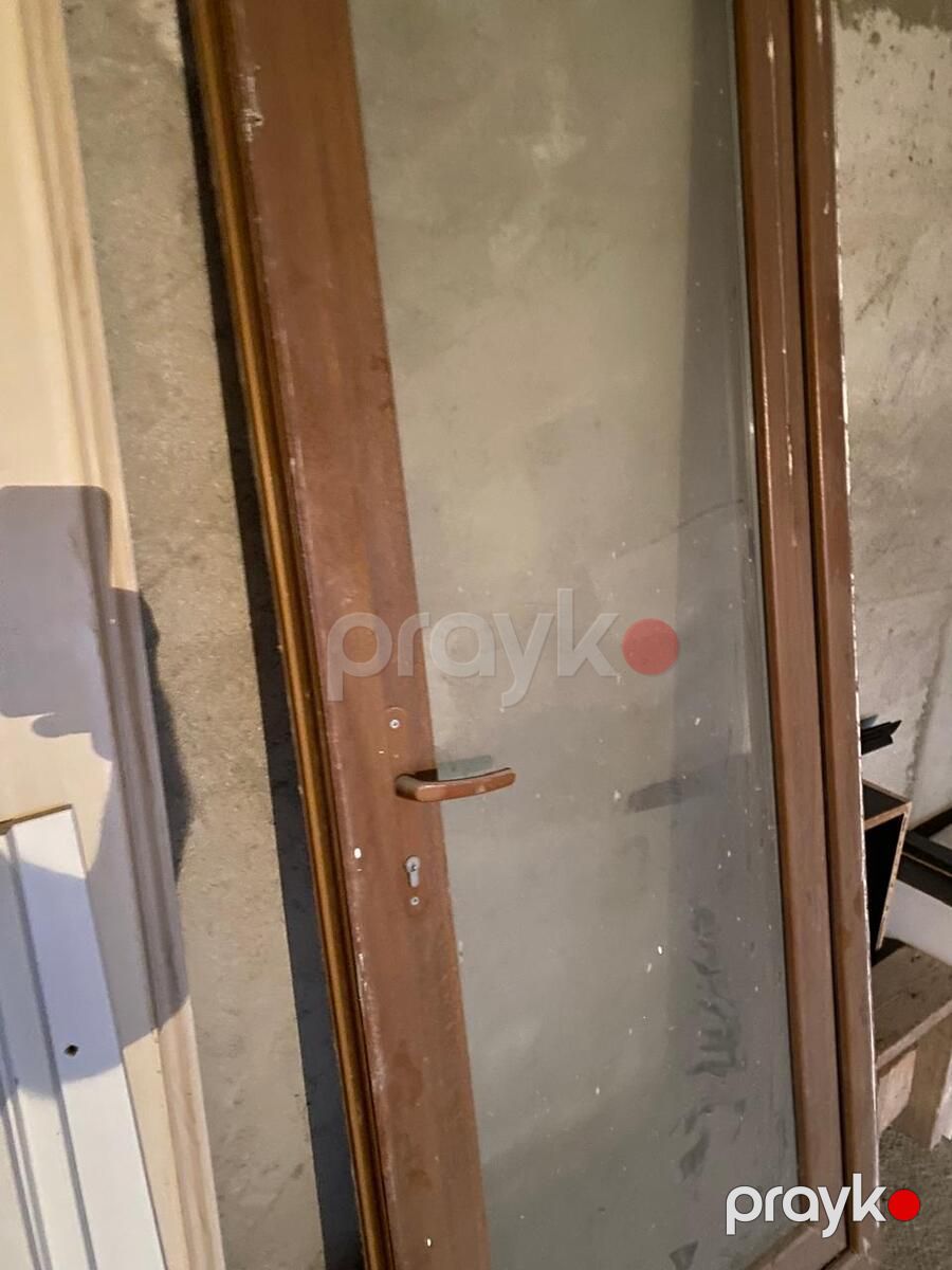Plastik qapı — Təmir və inşaat, Bakı (2)