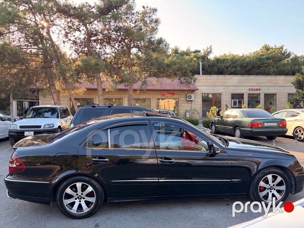 Mercedes E 320, 3.2 L, 2002 il, 326 000 km — Avtomobillər, Bakı (11)