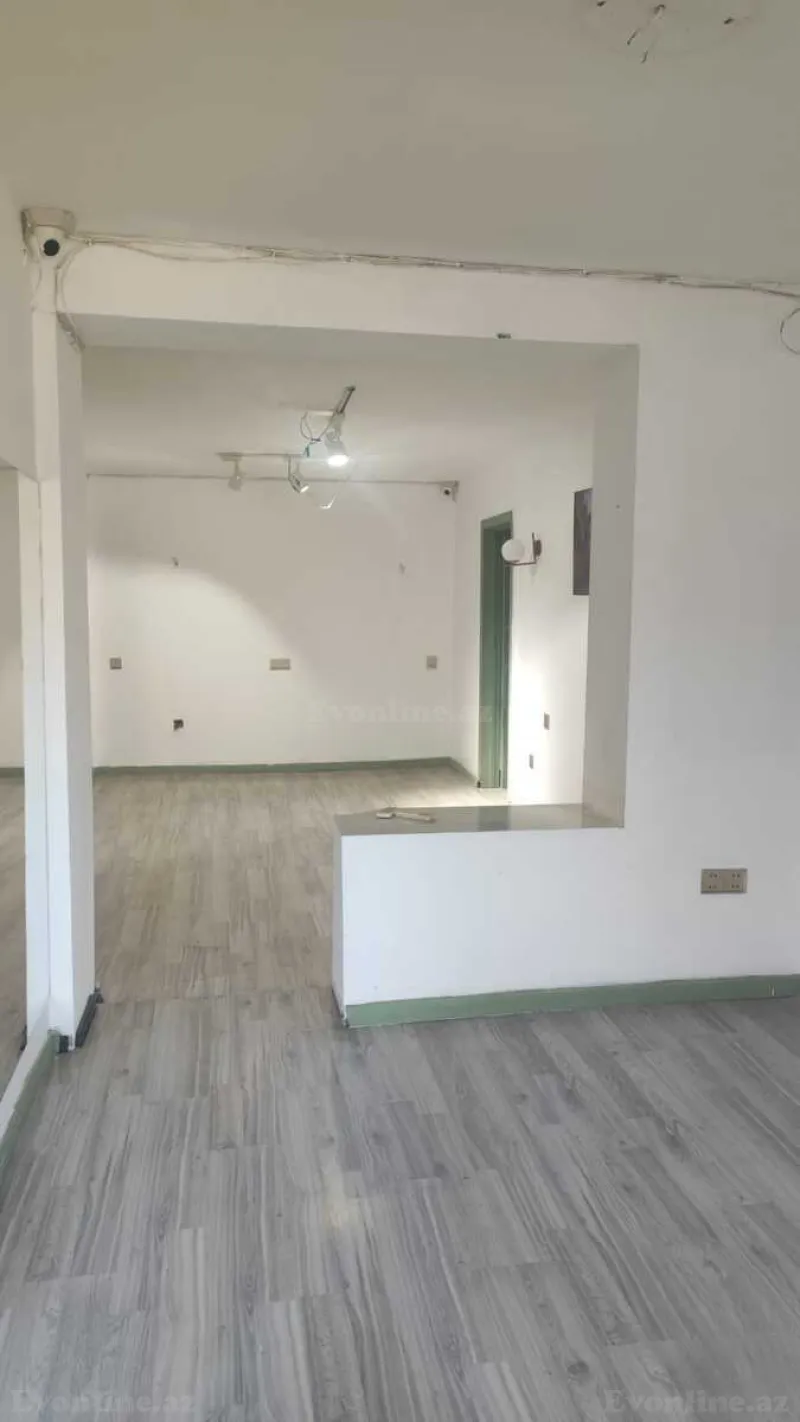 Kirayə verilir 4 otaqlı Mənzil Köhnə tikili 85 m² Bakı, Nərimanov r., Nəriman Nərimanov m — Bakı