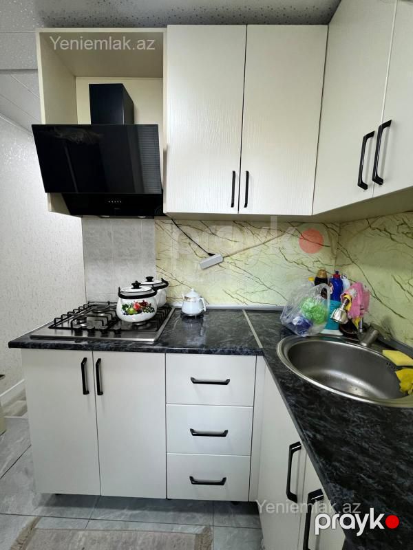 Satılır 2 otaqlı Bina evi menzil (Köhnə tikili), 70 m², 1-ci mikrorayon — Mənzil, Sumqayıt (8)