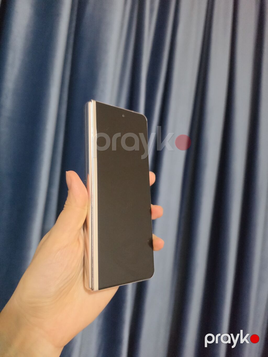 Samsung Galaxy Z Flip 3 5G, rəng - Qızılı, Barmaq izi — Samsung, Digah (5)