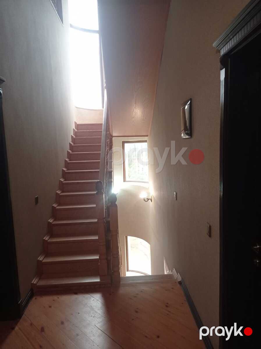 Satılır 5 otaqlı həyət evi/bağ evi 400 m² — Ev, villa, Bakı (9)