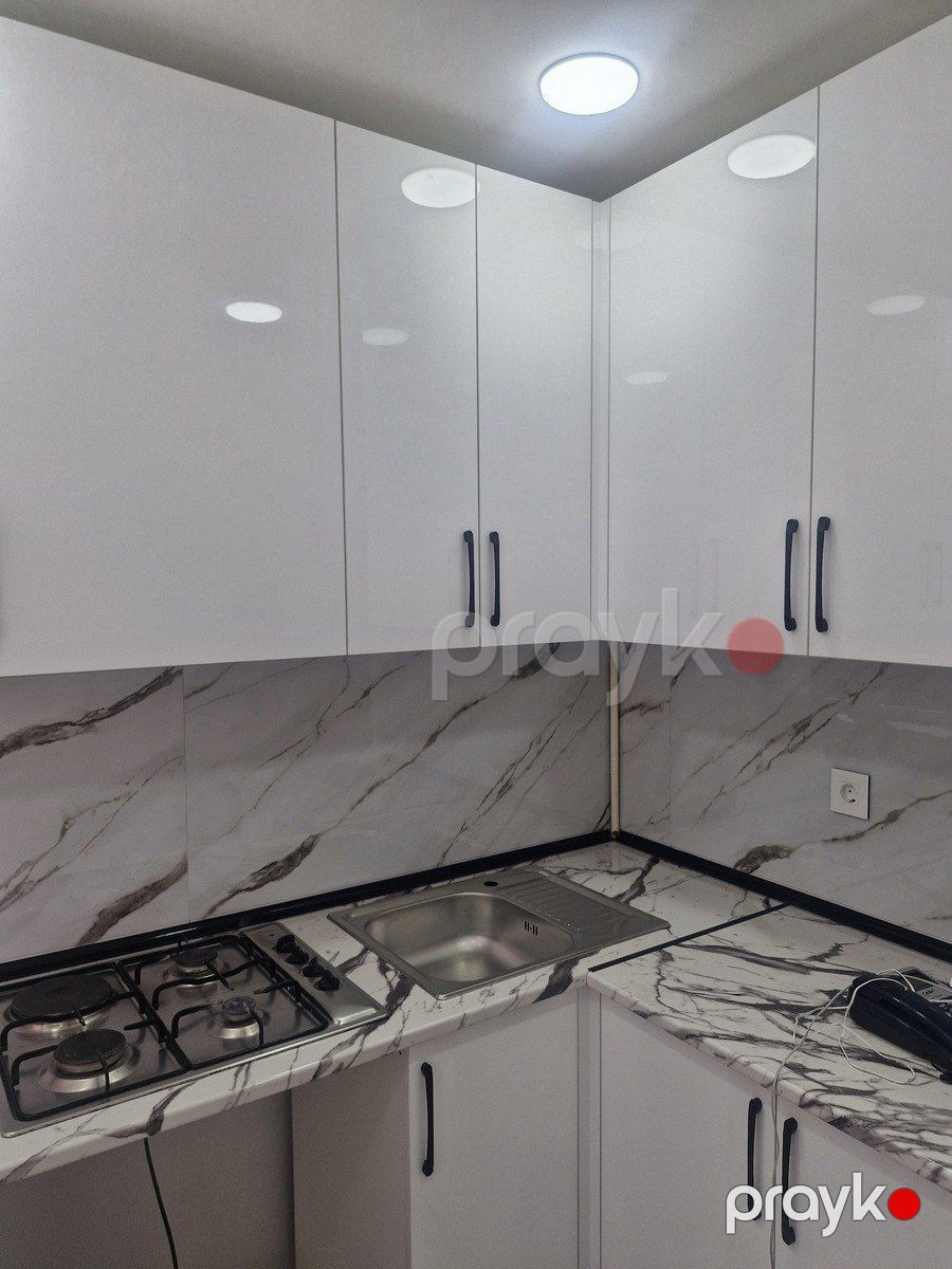 Satılır 2 otaqlı köhnə tikili 50 m² — Mənzil, Bakı (8)