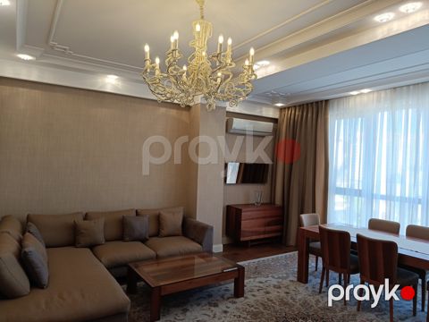Satılır 3 otaqlı yeni tikili 150 m² — Bakı
