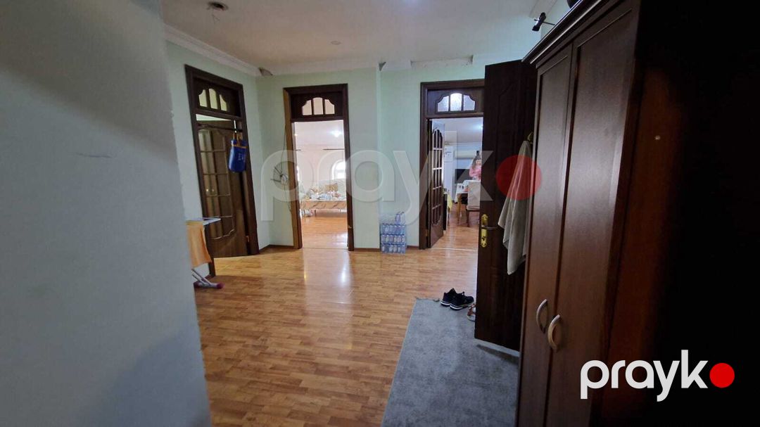 Satılır 4 otaqlı köhnə tikili 190 m² — Mənzil, Bakı (2)