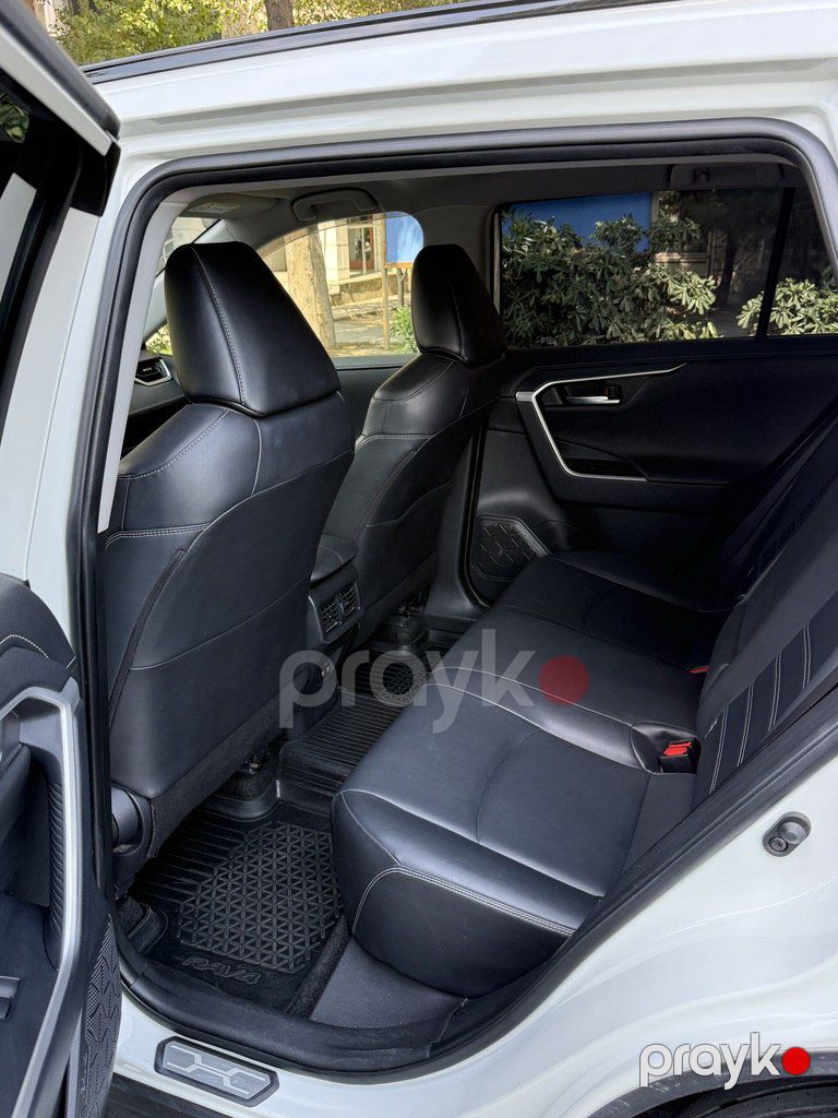 Toyota RAV4, 2.0 L, 2019 il, 75 000 km — Avtomobillər, Bakı (9)