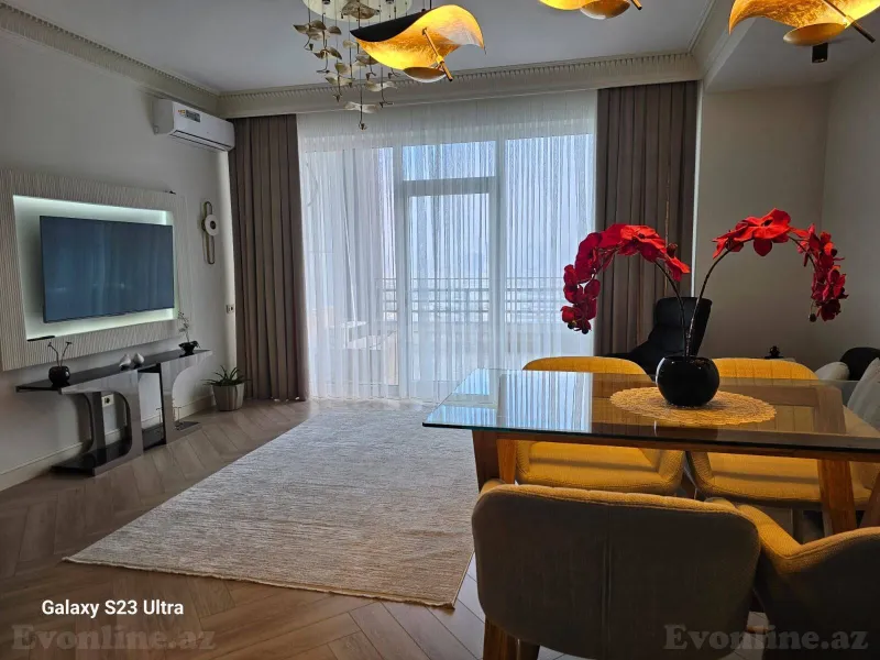Kirayə verilir 2 otaqlı Mənzil Yeni tikili 100 m² Bakı, Yasamal r — Bakı
