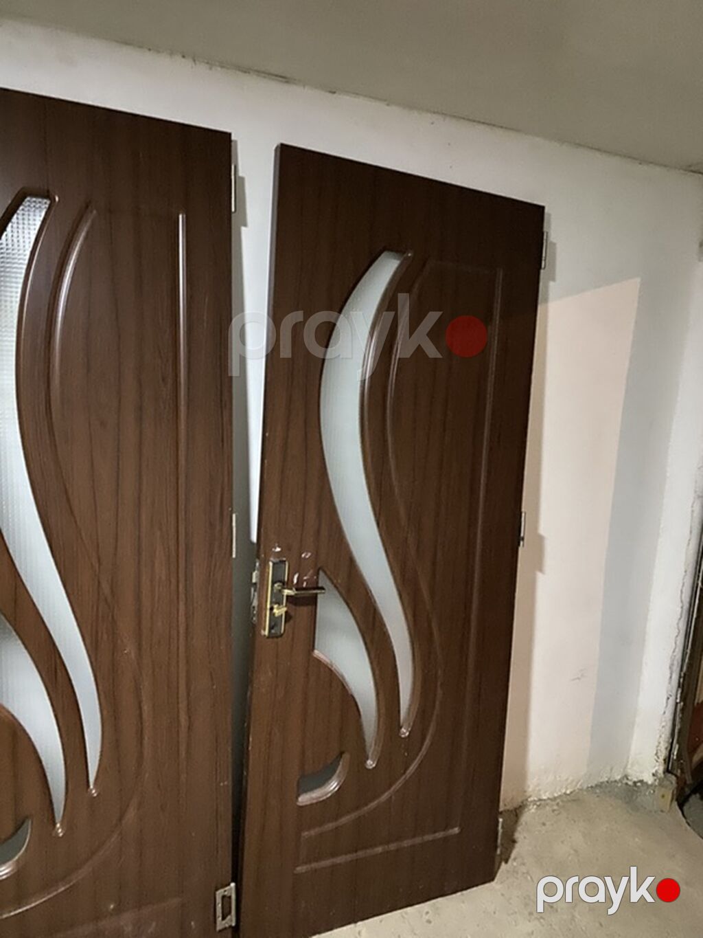 Qapılar ideal vəzyətdədir mebel kariçni rəng 6 ədəd zamok çərçivə — Pəncərələr, qapılar, balkonlar, Bakı (2)