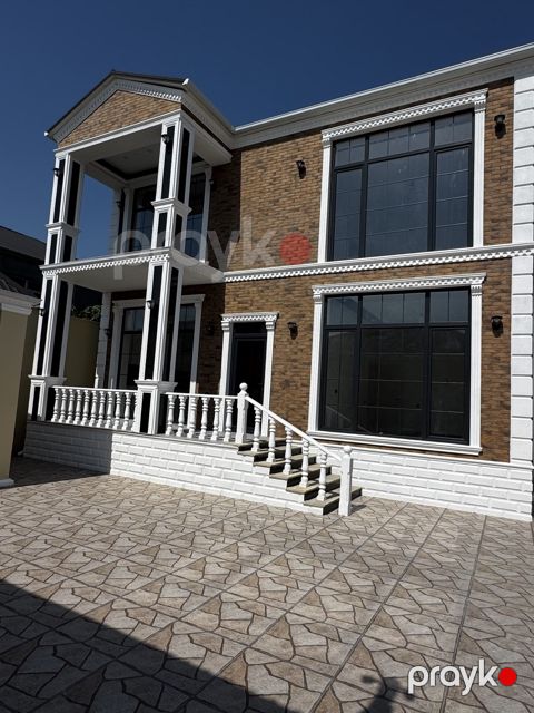 Satılır 5 otaqlı həyət evi/bağ evi 220 m² — Bakı