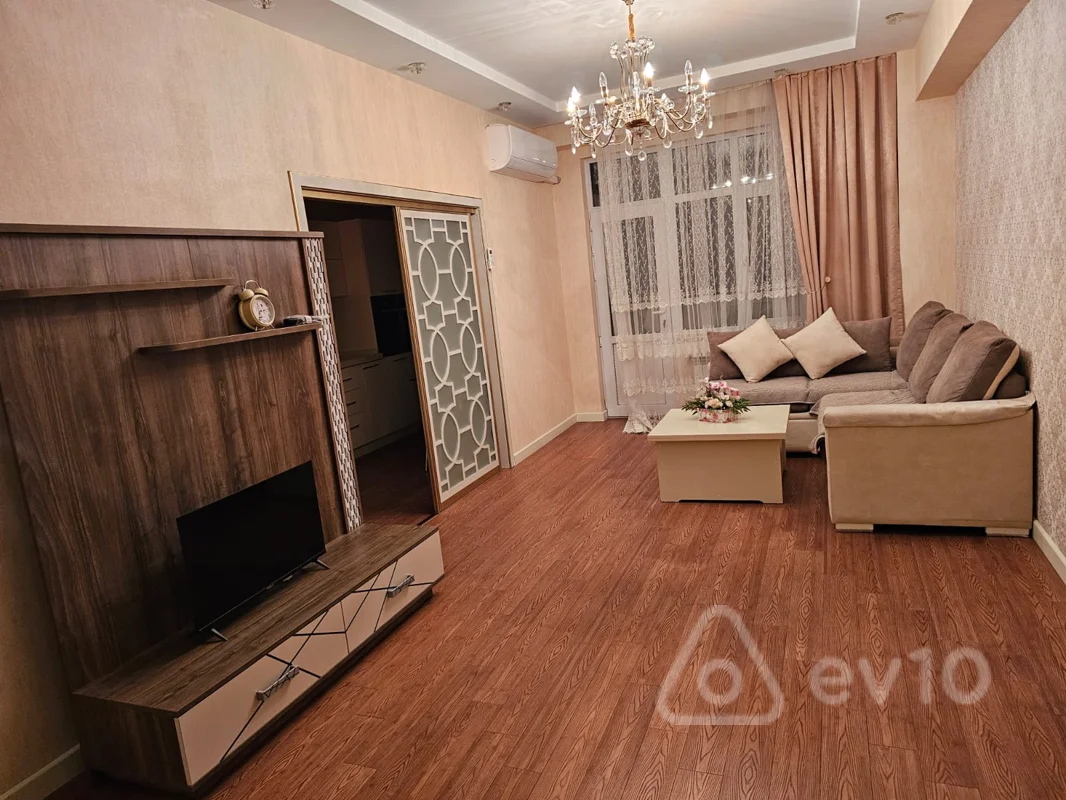 3 otaqlı mənzil, 110 m², Abbasqulu Abbaszadə — kirayə — Bakı