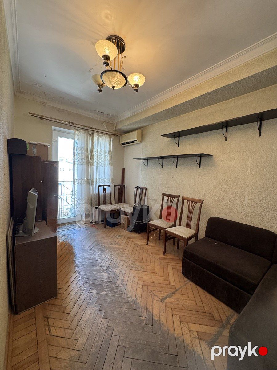 Satılır 3 otaqlı köhnə tikili 214.7 m² — Mənzil, Bakı (6)